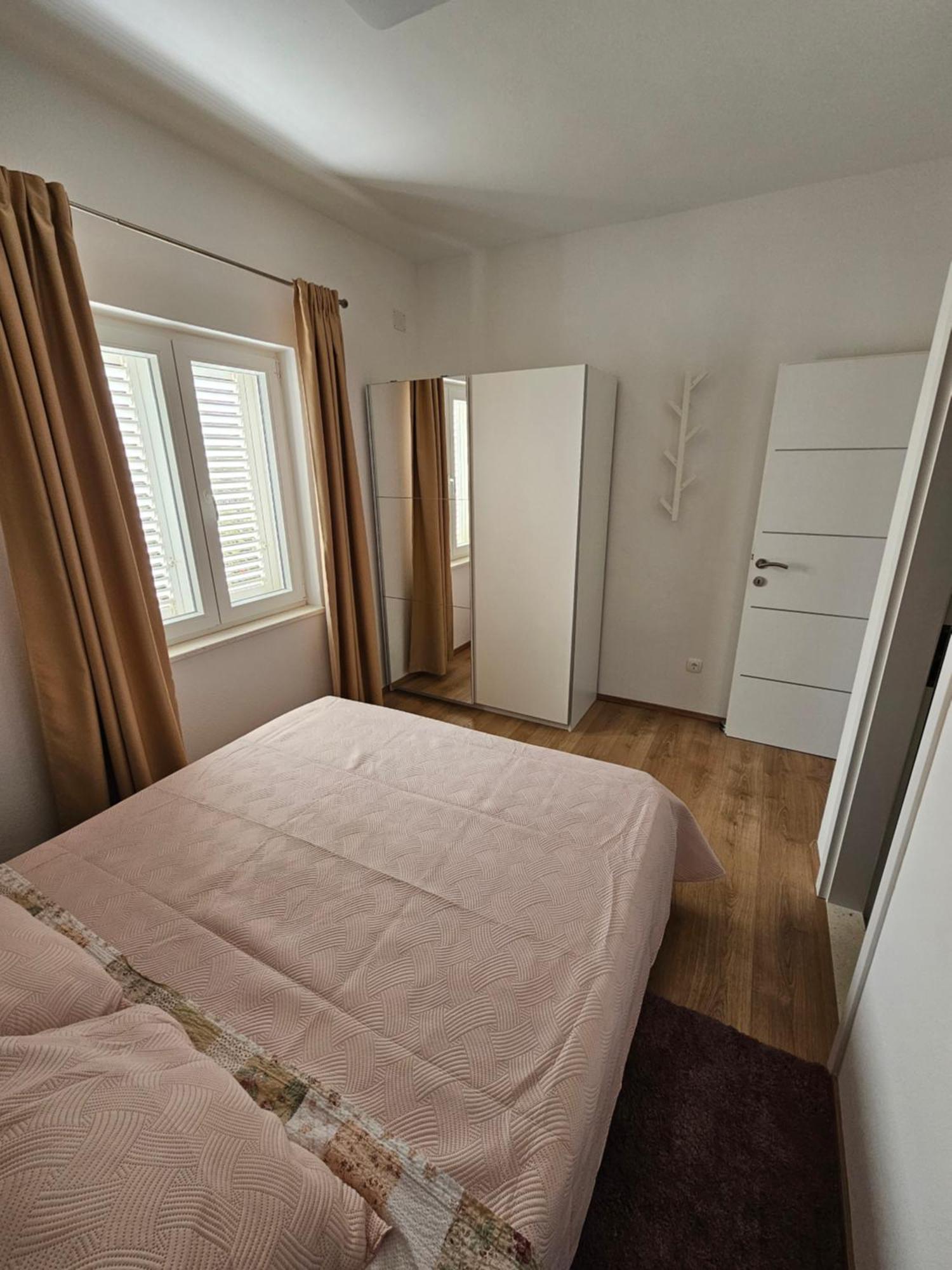Apartments Grgic Trogir Exterior foto